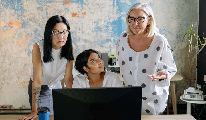 pexels-yan-krukov-8837264